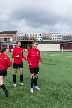 Bild 147 - wBJ FC St. Pauli - Walddoerfer SV : Ergebnis: 3:4